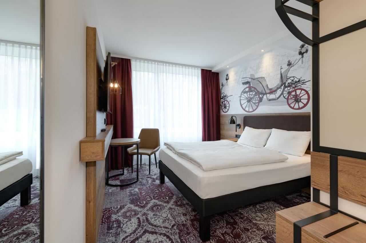 ホテル Ibis Styles コーブルク エクステリア 写真