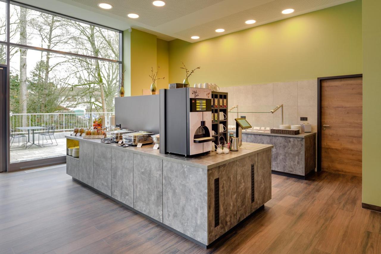 ホテル Ibis Styles コーブルク エクステリア 写真