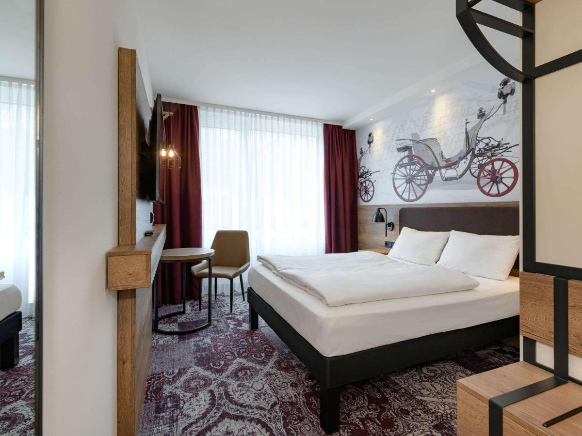 ホテル Ibis Styles コーブルク エクステリア 写真